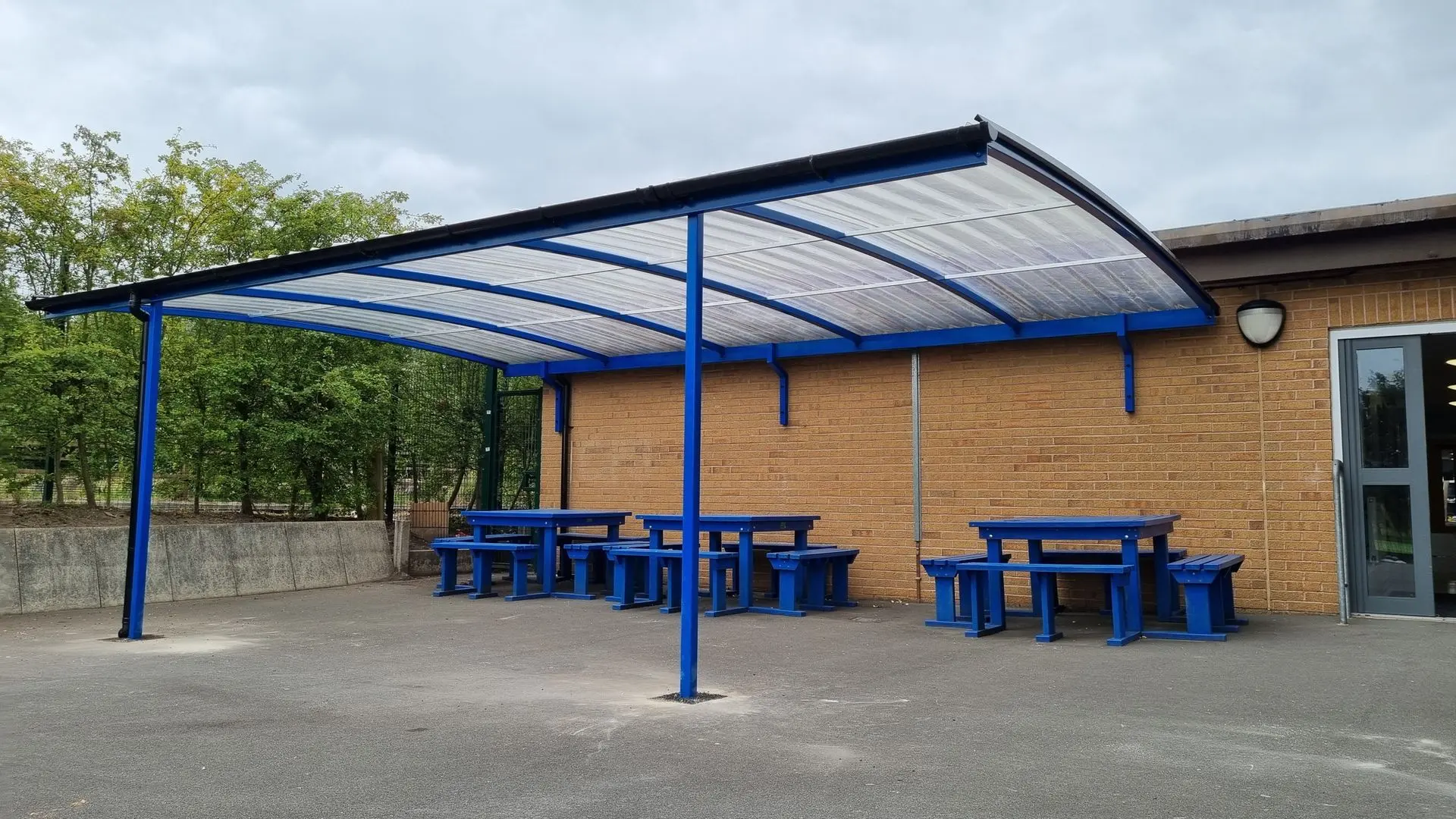 A2z Archway Canopy installation in UK