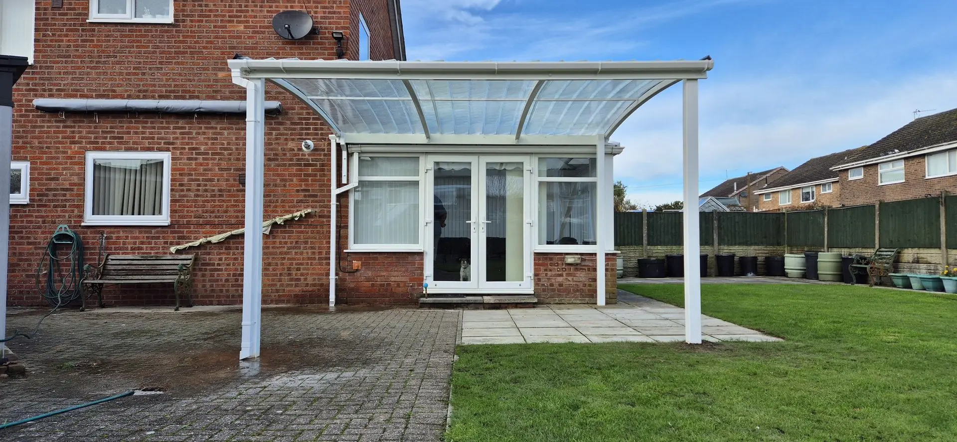 white archway canopy