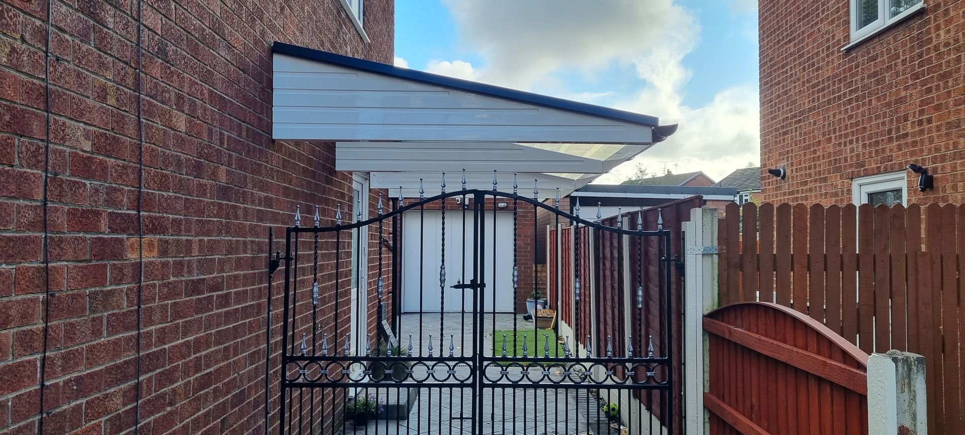 case studies/innovative-grp-entrance-canopy-installation | a2z Canopies